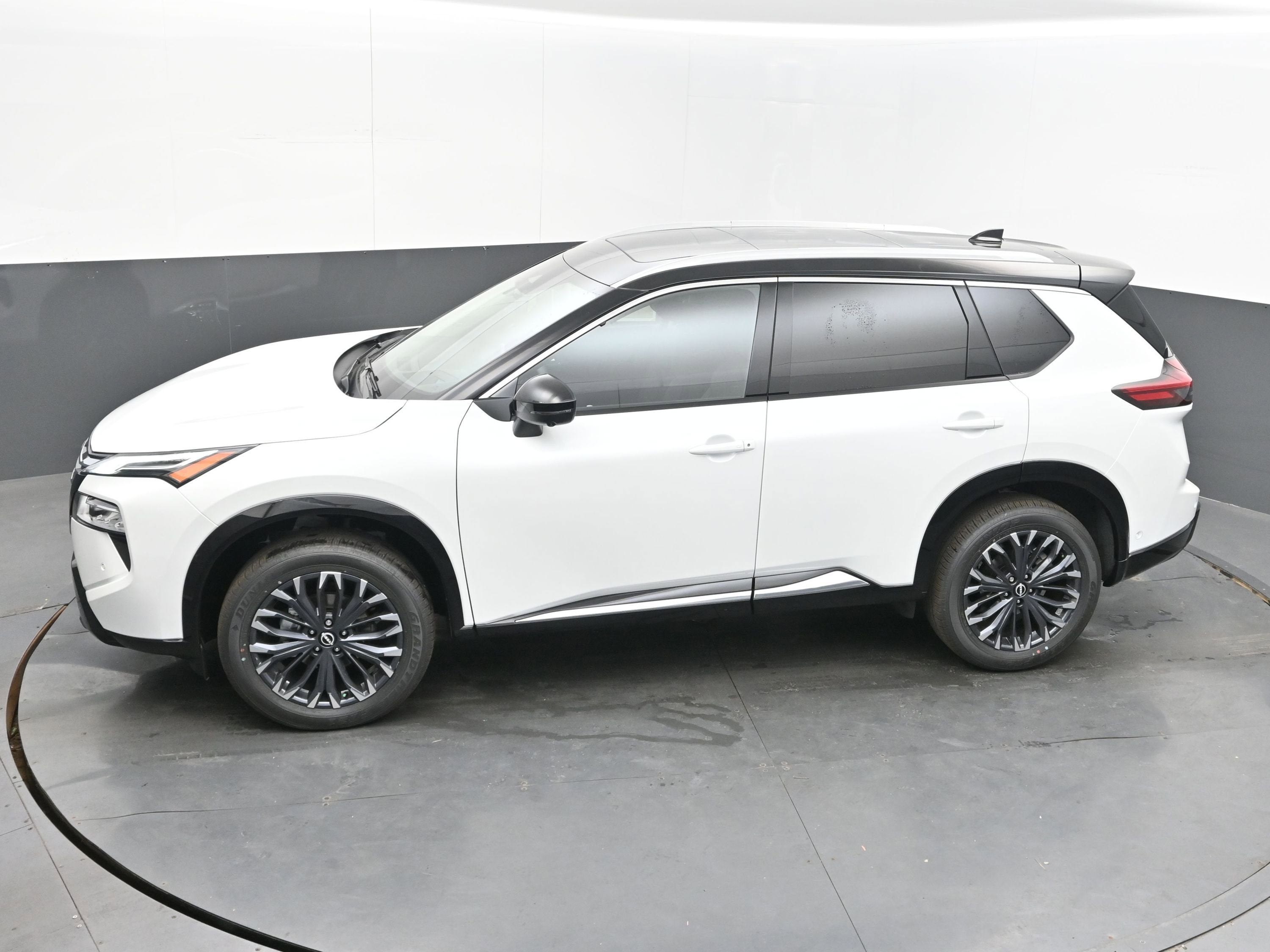 2026 Nissan ROGUE Platinum PREMIUM