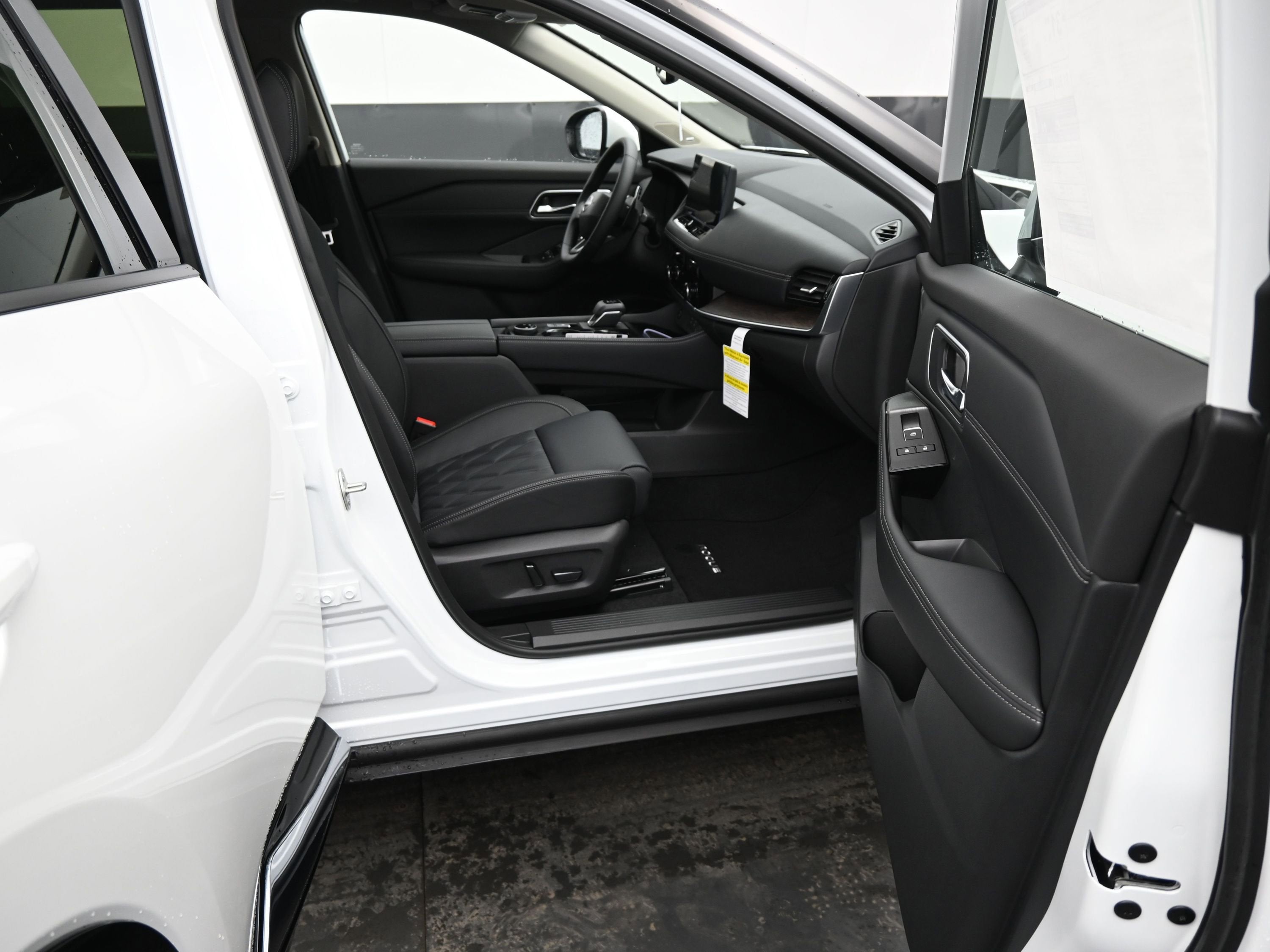 2026 Nissan ROGUE Platinum PREMIUM