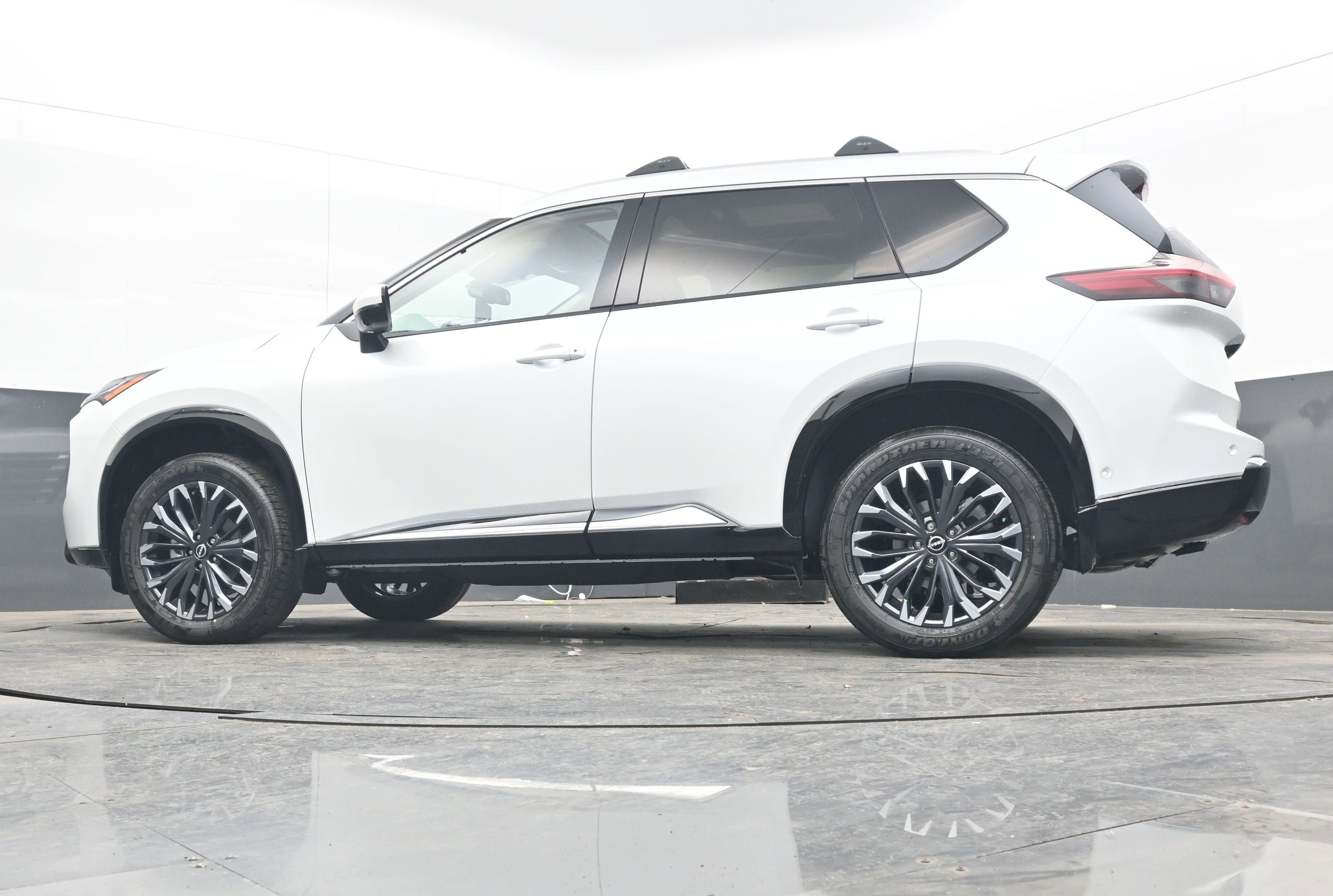 2026 Nissan ROGUE Platinum PREMIUM