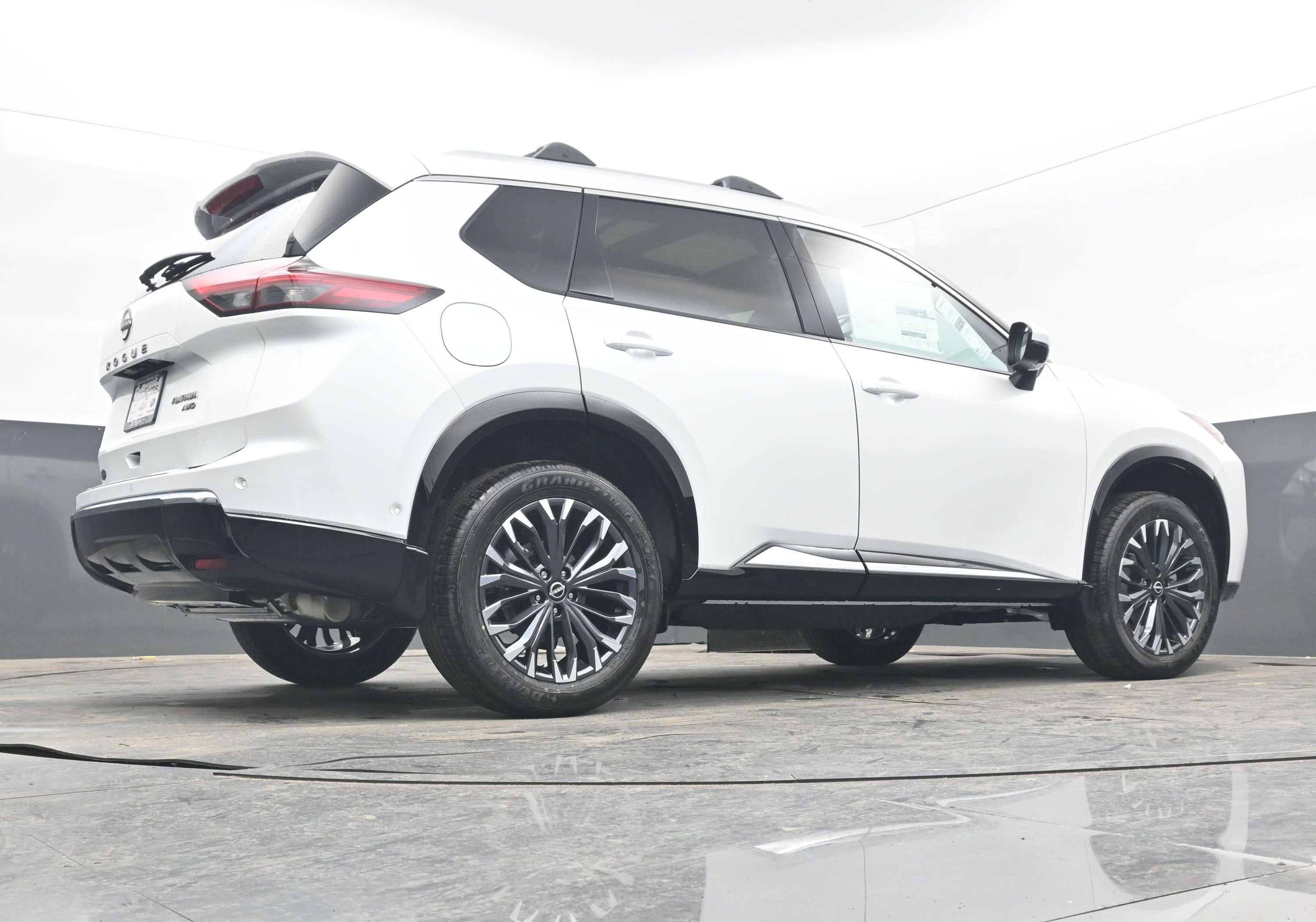 2026 Nissan ROGUE Platinum PREMIUM
