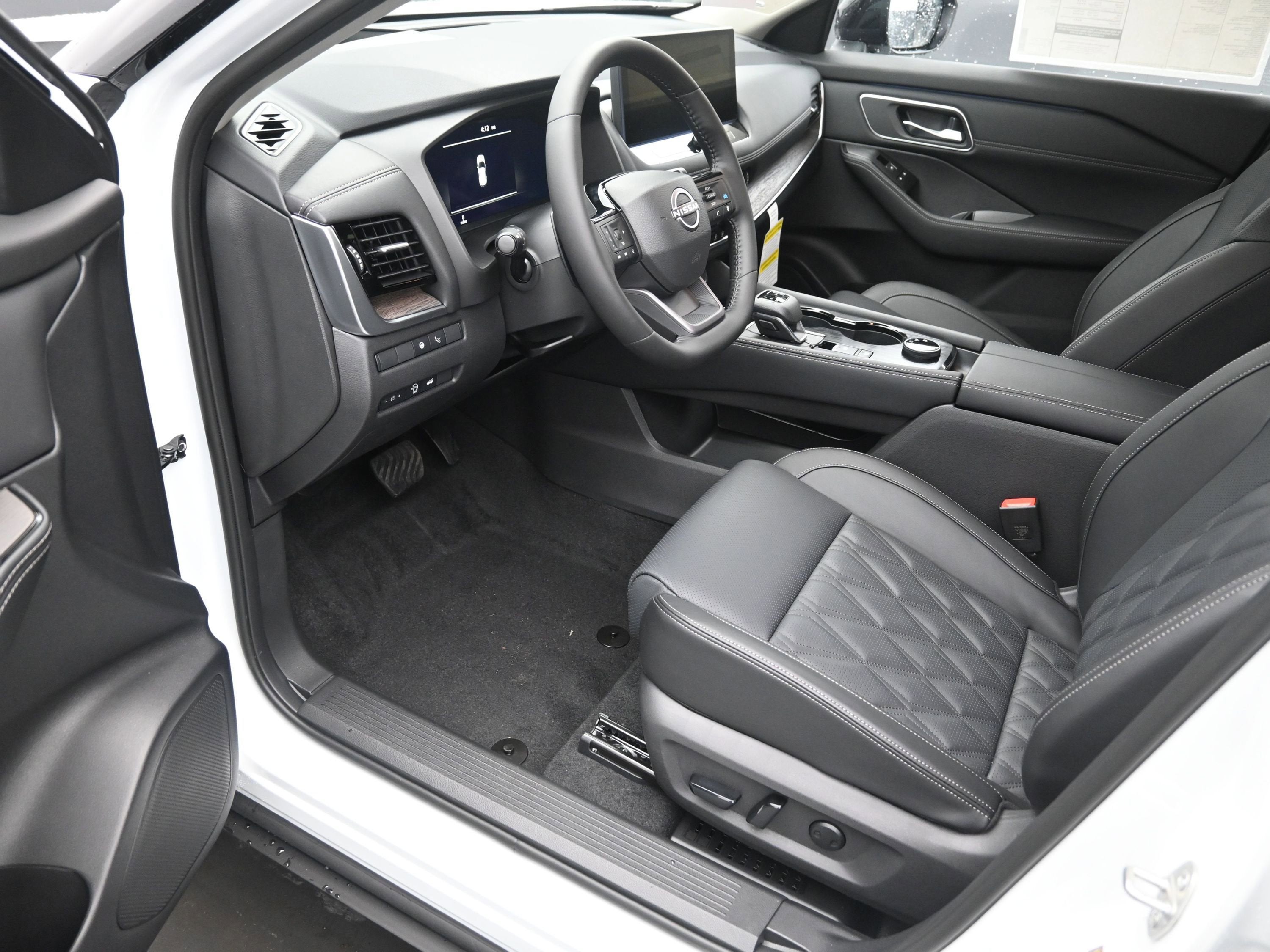 2026 Nissan ROGUE Platinum PREMIUM