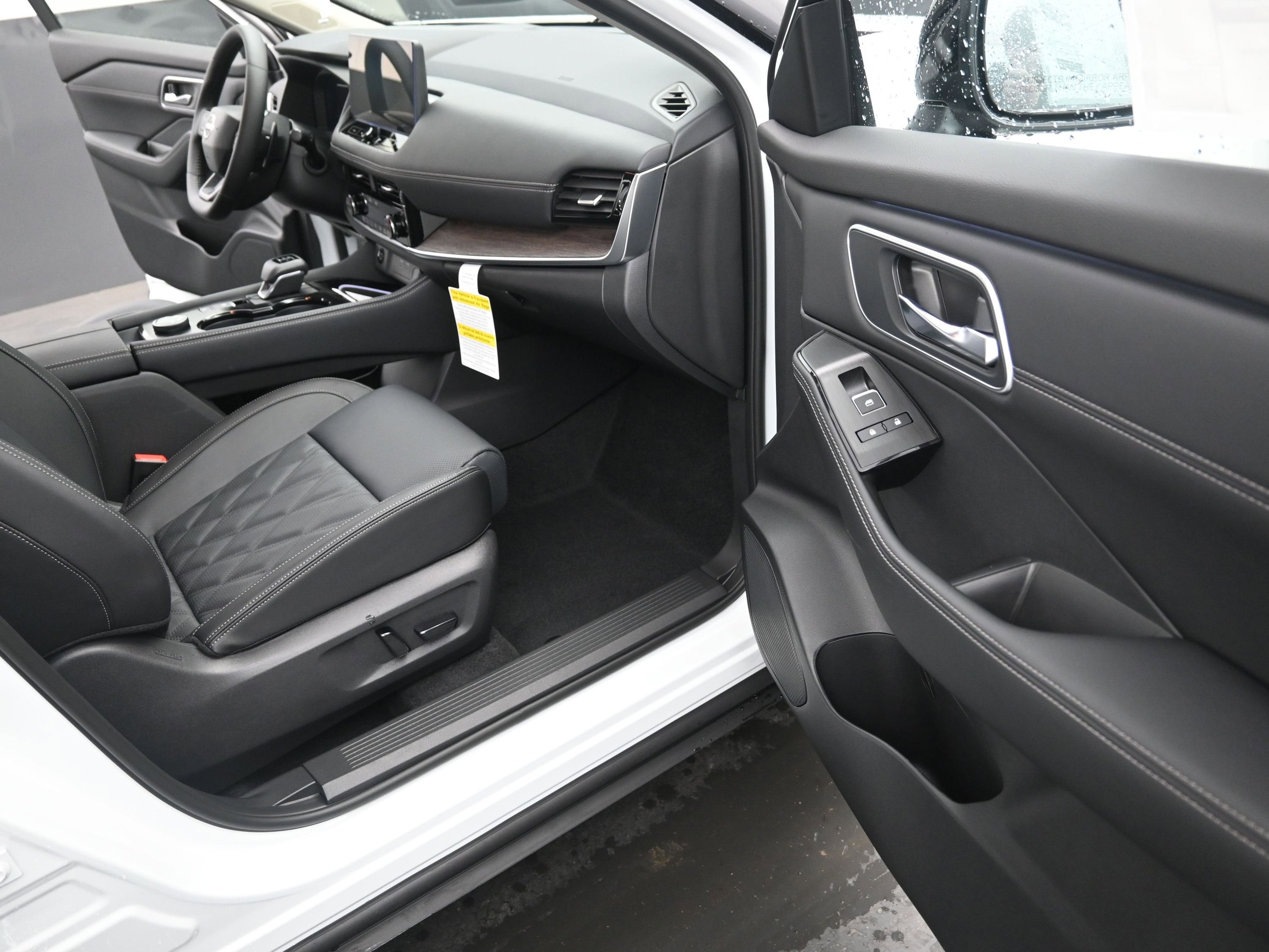 2026 Nissan ROGUE Platinum PREMIUM