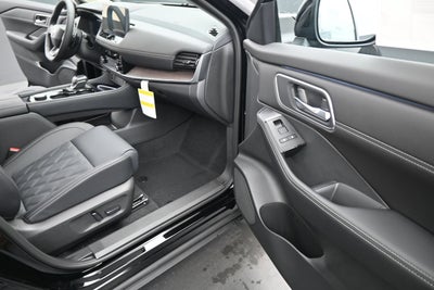 2026 Nissan ROGUE Platinum PREMIUM