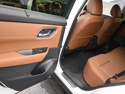 2026 Nissan ROGUE Platinum PREMIUM