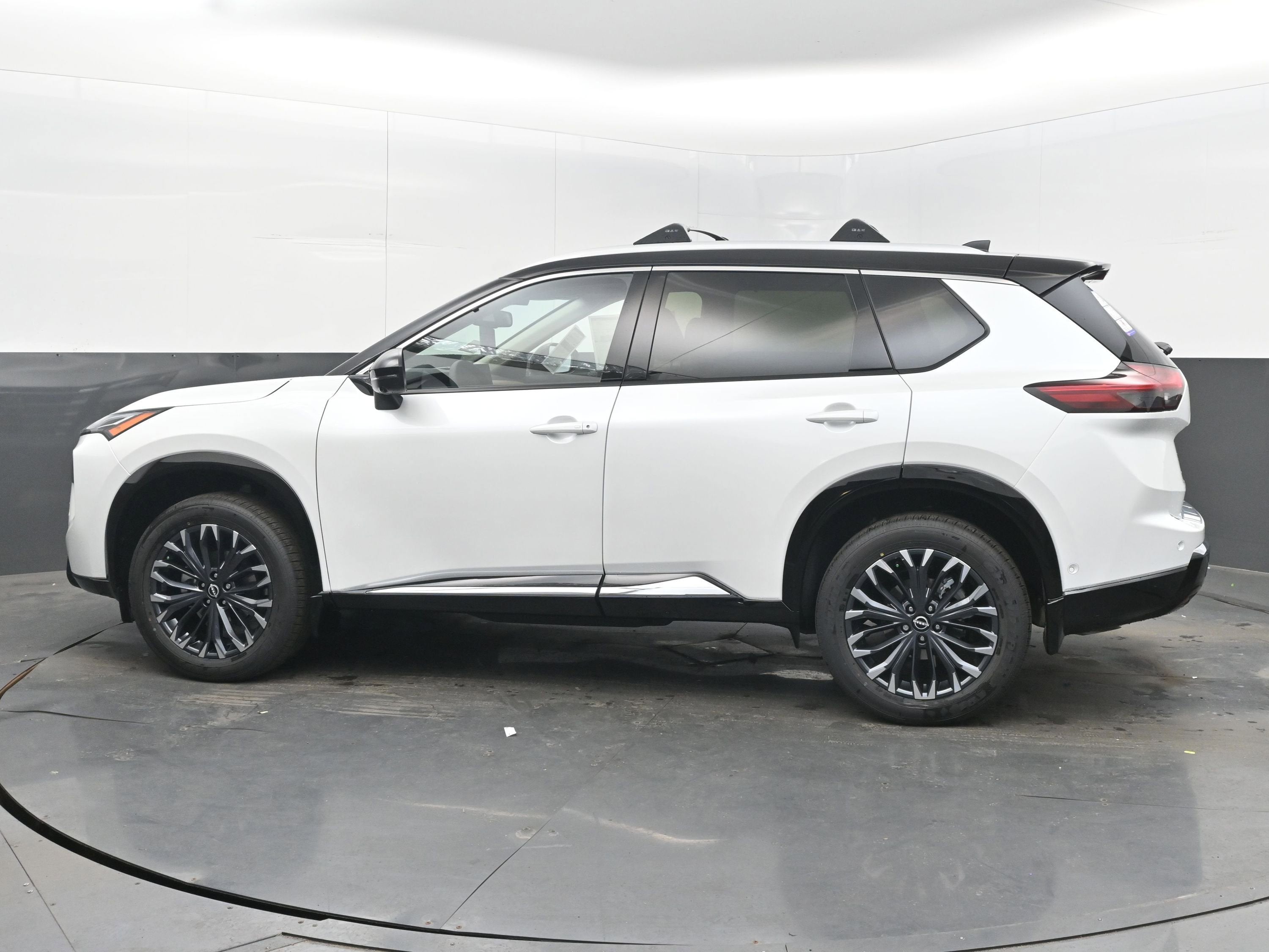 2026 Nissan ROGUE Platinum PREMIUM