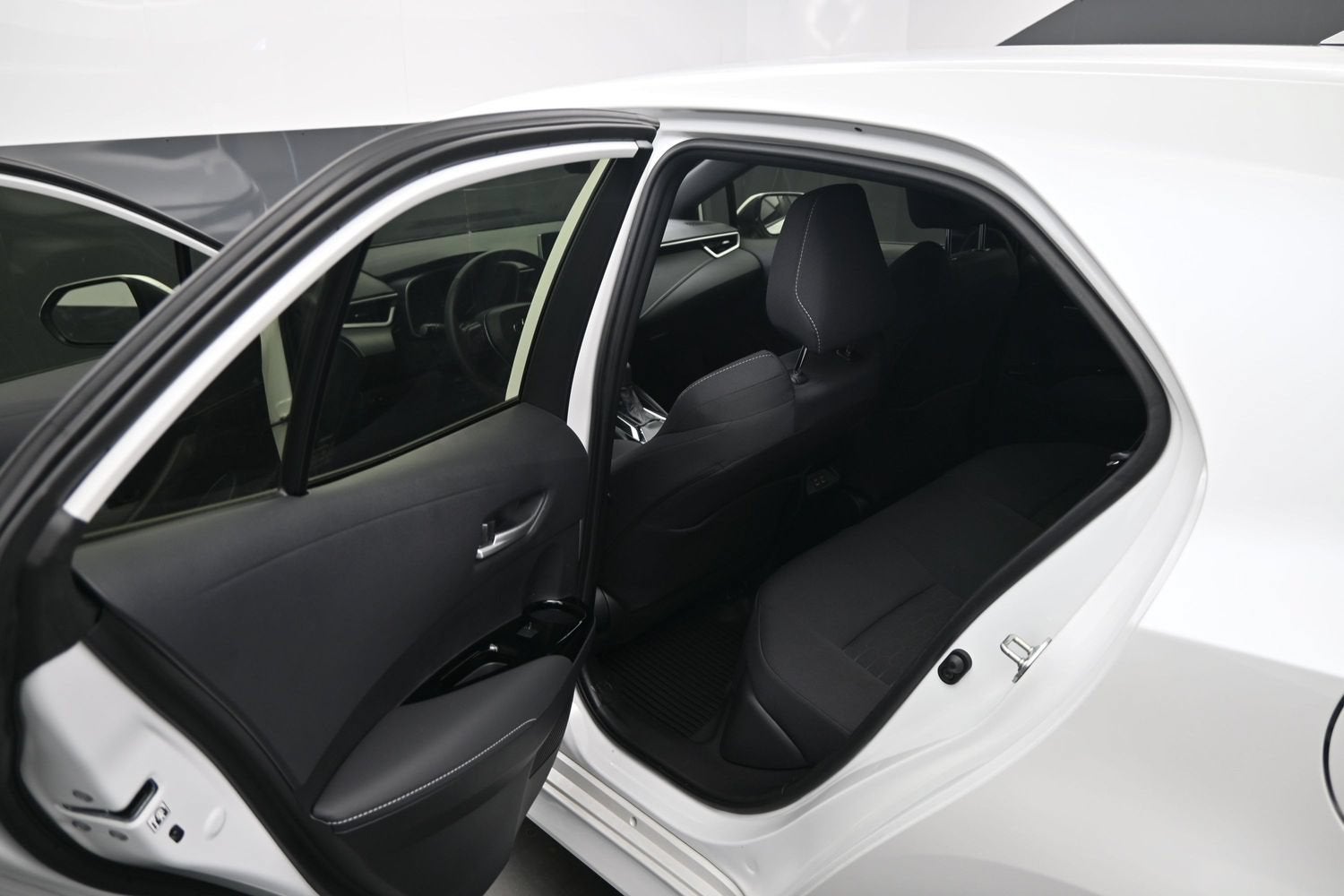 2025 Toyota Corolla Hatchback SE