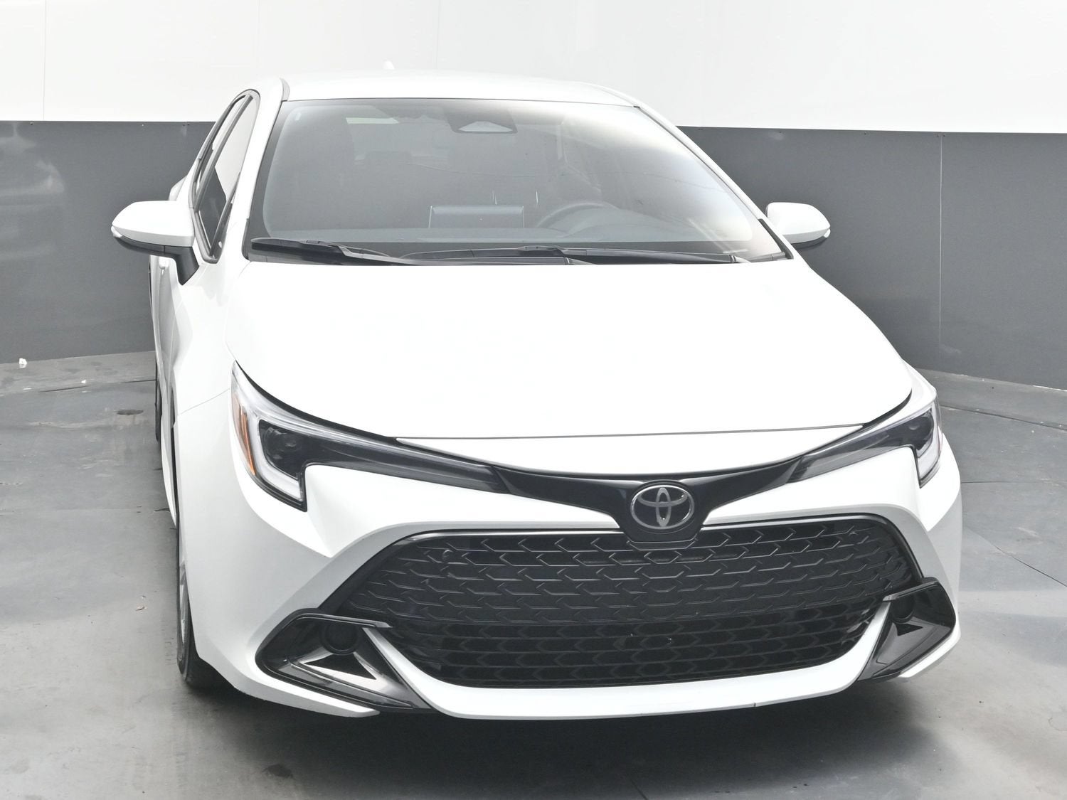 2025 Toyota Corolla Hatchback SE
