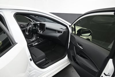 2025 Toyota Corolla Hatchback SE