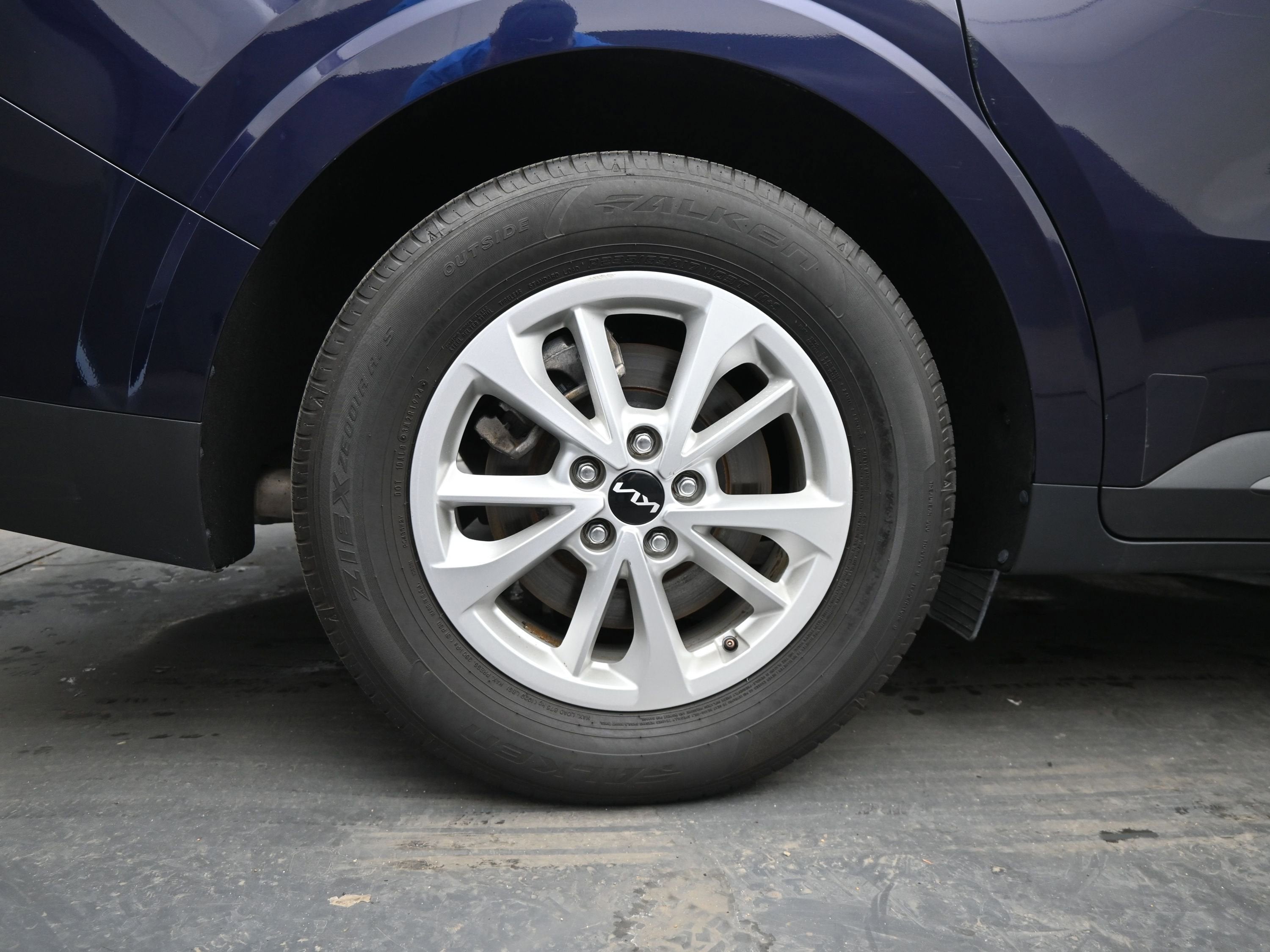 2023 Kia Carnival LX