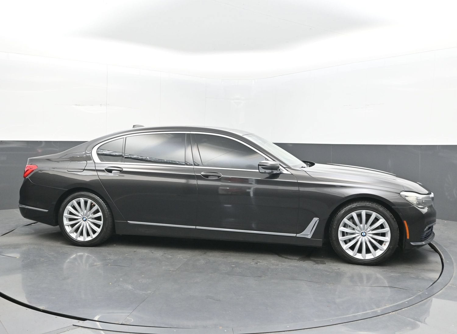 2017 BMW 7 Series 740i xDrive